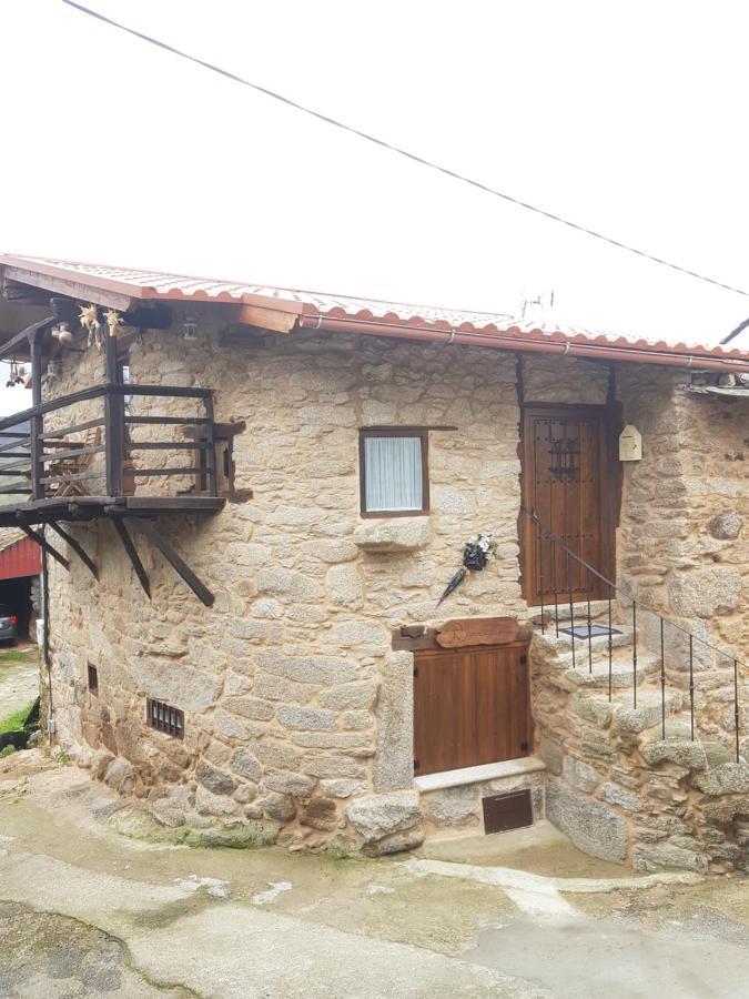 A Paragueria Sas de Penelas Exterior foto