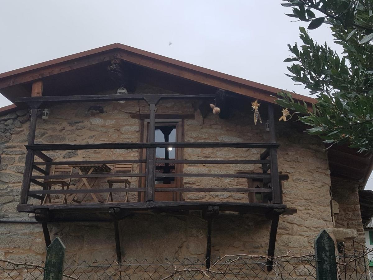 A Paragueria Sas de Penelas Exterior foto